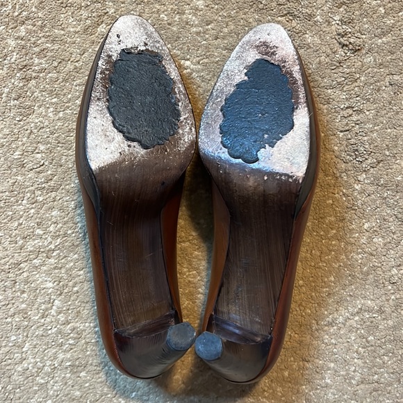 Stuart Weitzman Brown Platform Heels - Picture 4 of 9